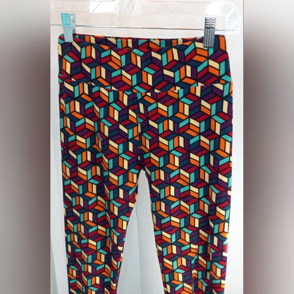 One Size LuLaRoe OS Leggings Geometric Colorful Buttery Soft - Picture 1 of 7